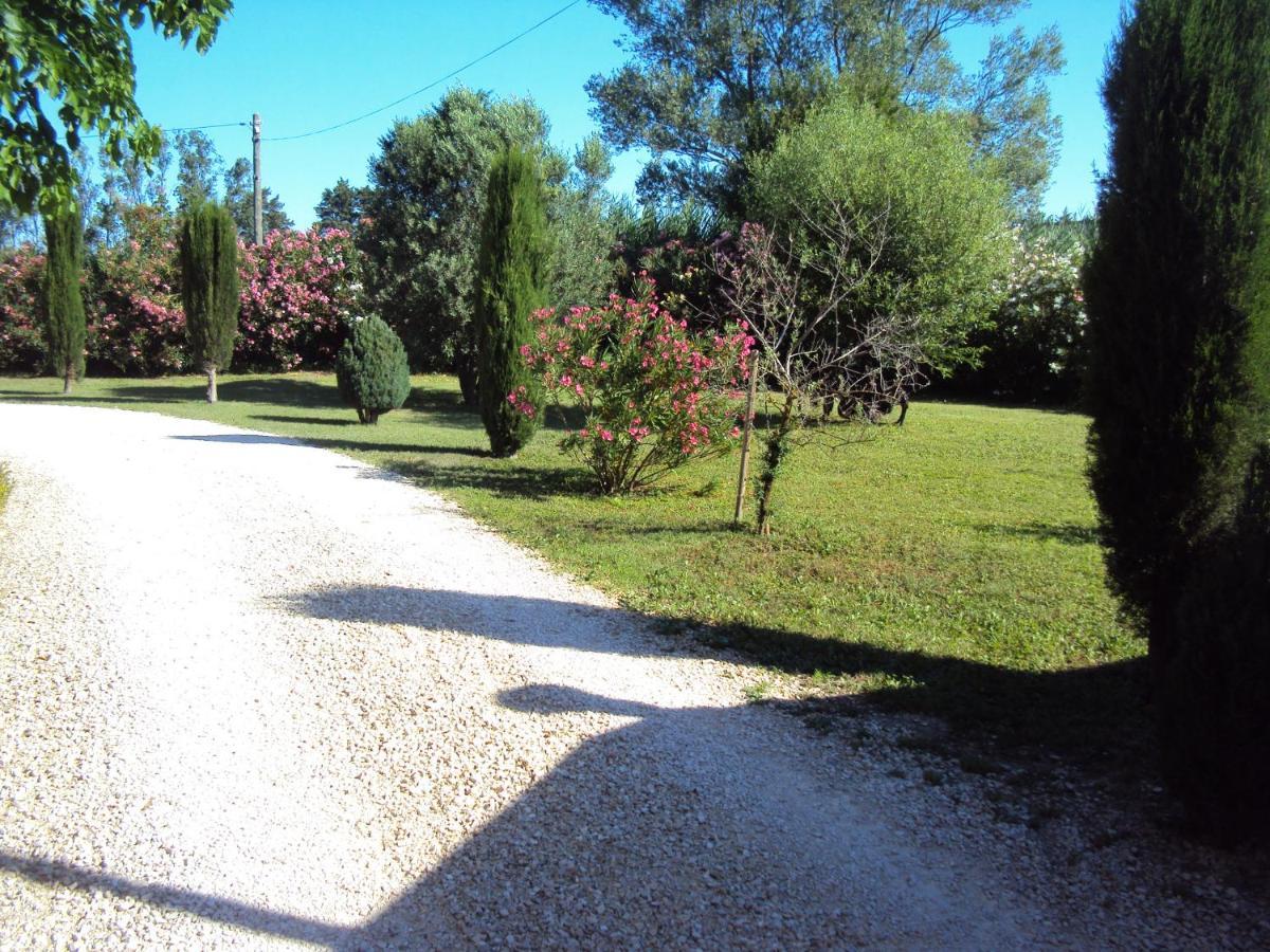 B&B La Douloire Pernes-les-Fontaines Dış mekan fotoğraf